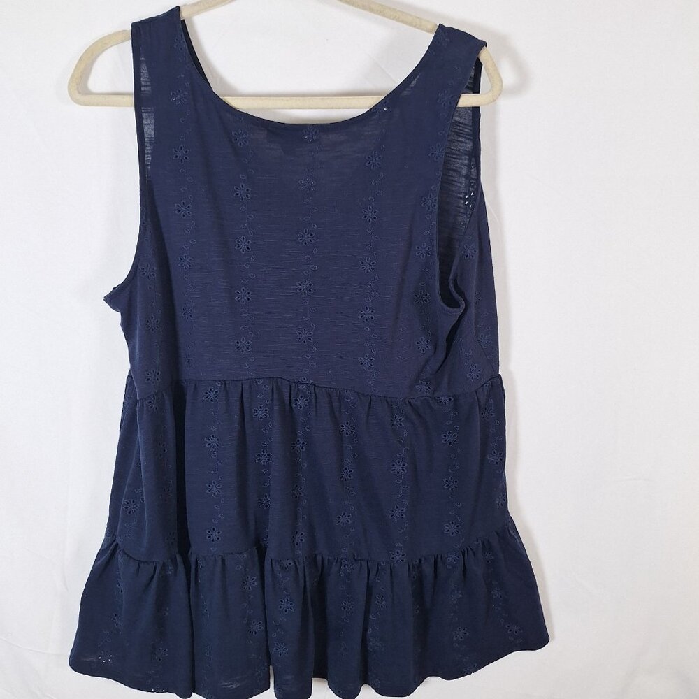 Torrid Blue Sleeveless Button Shirt size 2 - Picture 2 of 6